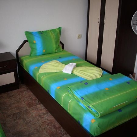 Georgievi Guest House Pomorie Extérieur photo