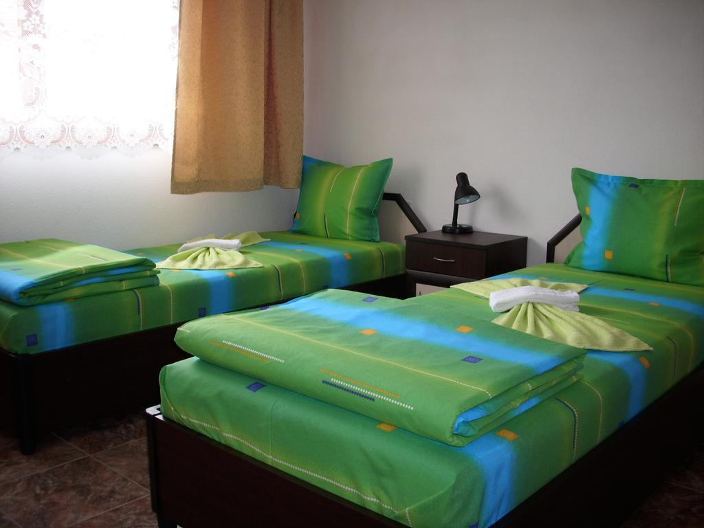 Georgievi Guest House Pomorie Extérieur photo