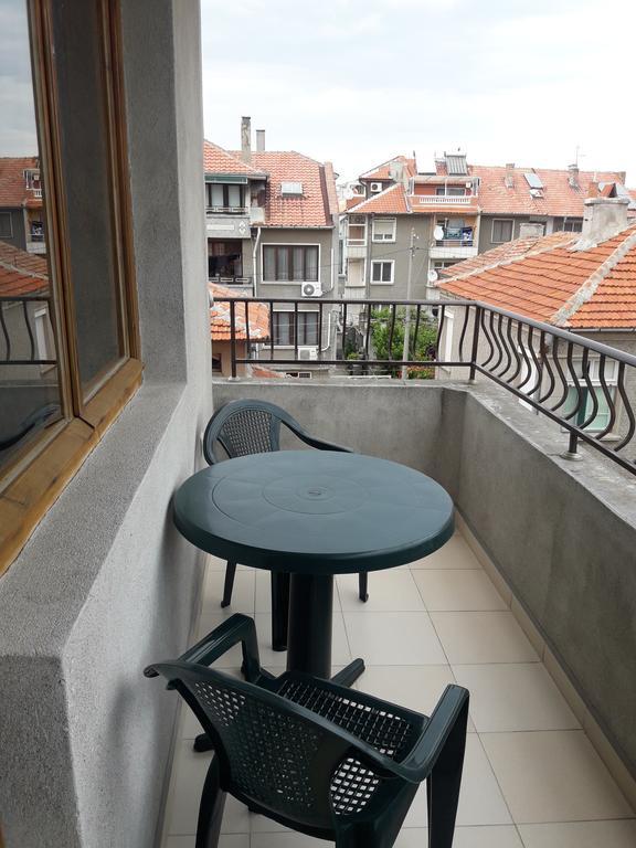 Georgievi Guest House Pomorie Extérieur photo