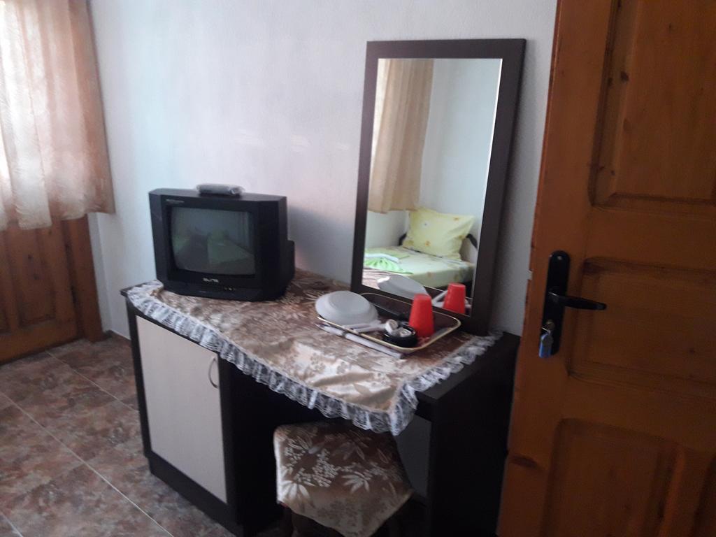 Georgievi Guest House Pomorie Extérieur photo